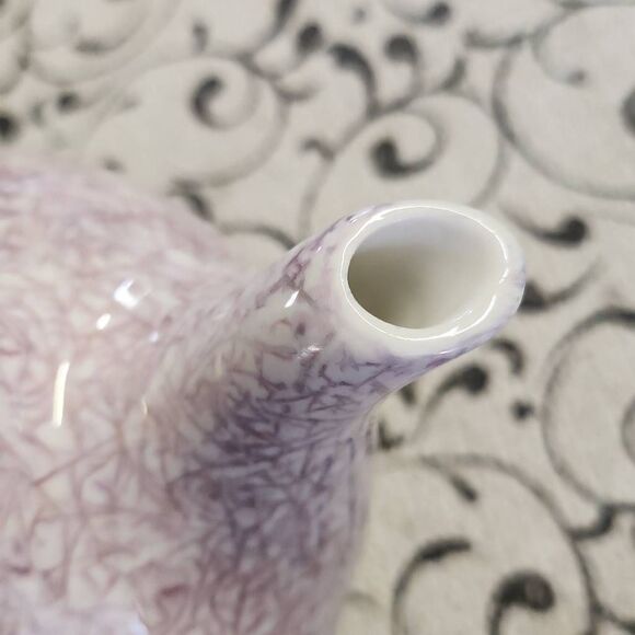Lilac Patterned Tea Pot - Picture 9 of 9
